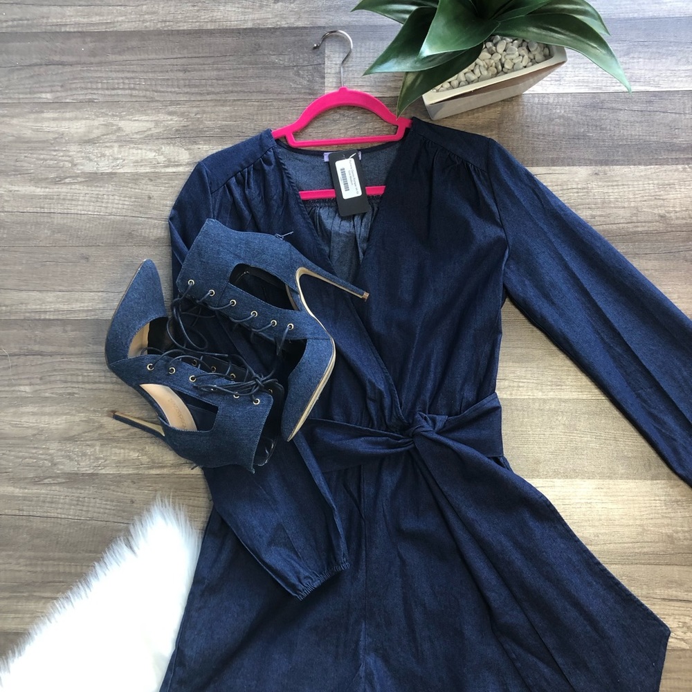 🎀 DENIM ROMPER 🎀 - Picture 2 of 2